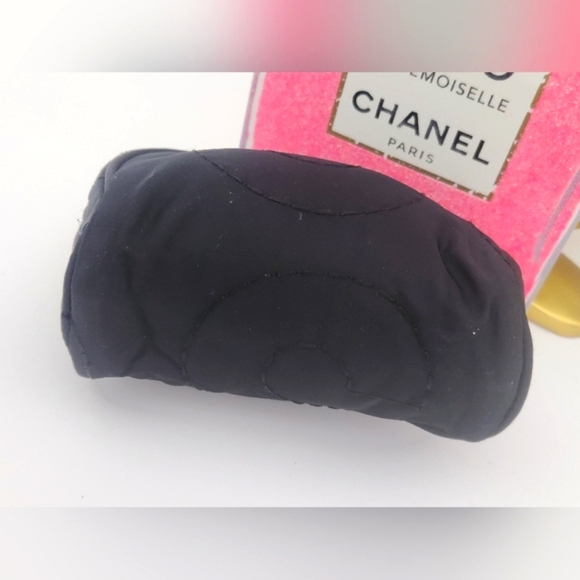 Marc By Marc Jacobs Black Cosmetic Bag - Picture 5 of 11